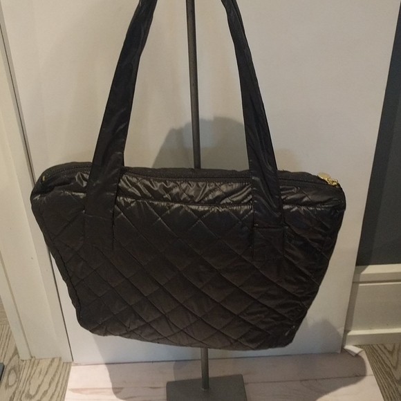 🌺🍀Black bag by laundry 👠 👠👠 - Picture 5 of 10